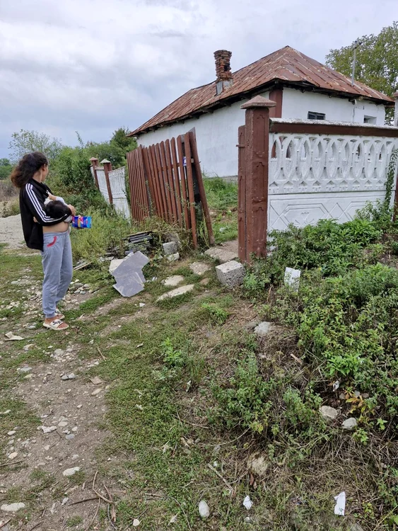 Beneficiară a proiectului Colecție Asociația pe stop