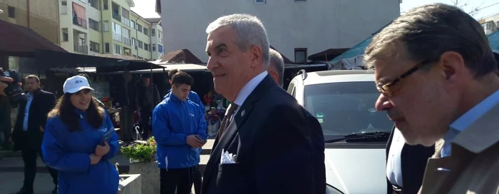 Călin Popescu Tăriceanu a avut în program mai multe întârlniri la Slatina FOTO Alina Mitran