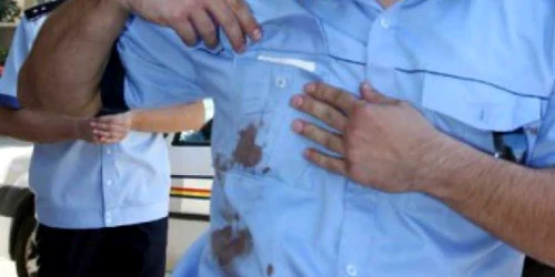 Poliţistul a fost lovit de un şofer băut Foto