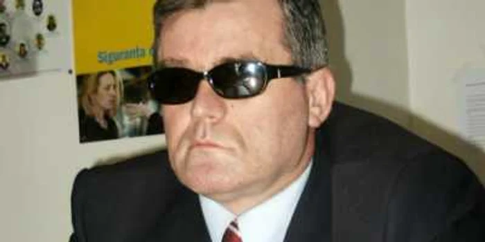 Costel Roman a spus că a dat cu maşina peste căprioară