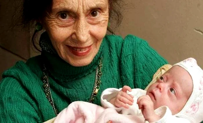Adriana Iliescu, cea mai vârstnică femeie din lume care a dat naştere unui copil FOTO Facebook