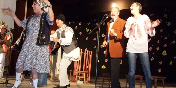 Comicii amatori, în vervă de zile mari la Găeşti, în 2008