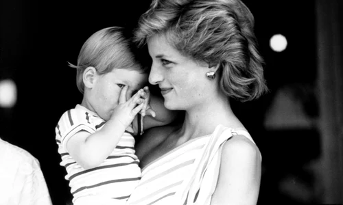 Prințesa Diana și Prințul Harry mic, în 1986, Profimedia jpg