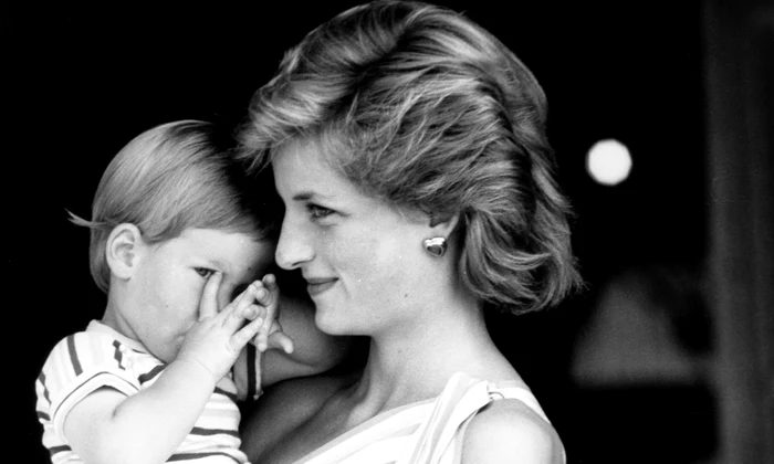Prințesa Diana și Prințul Harry mic, în 1986, Profimedia jpg