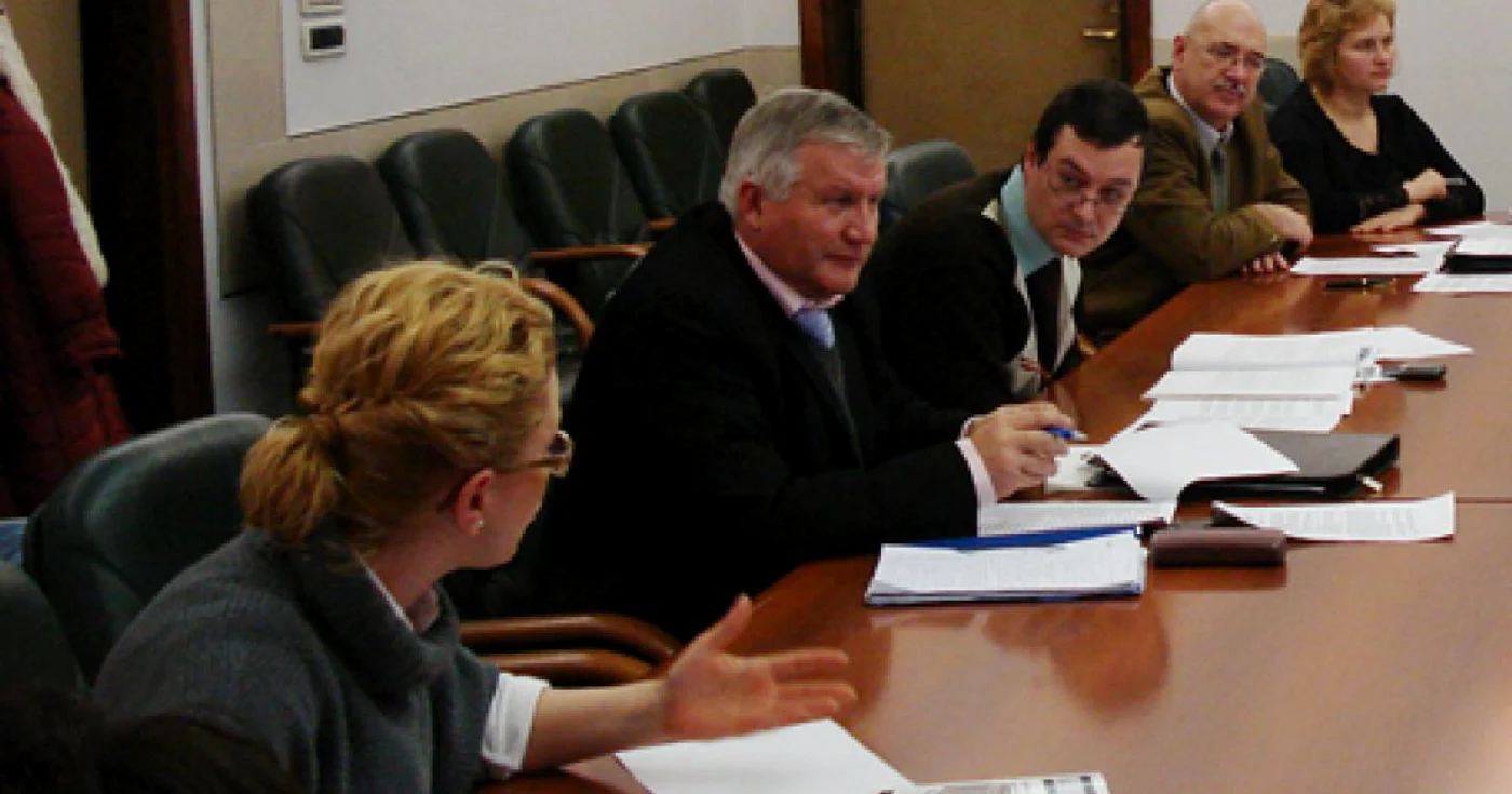 Dosarele de fond funciar au fost luate la verificat