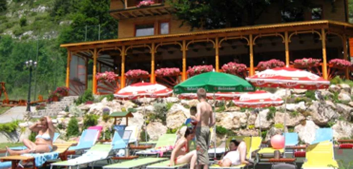 Neamţ: Românii i-au scos din vară pe operatorii de turism