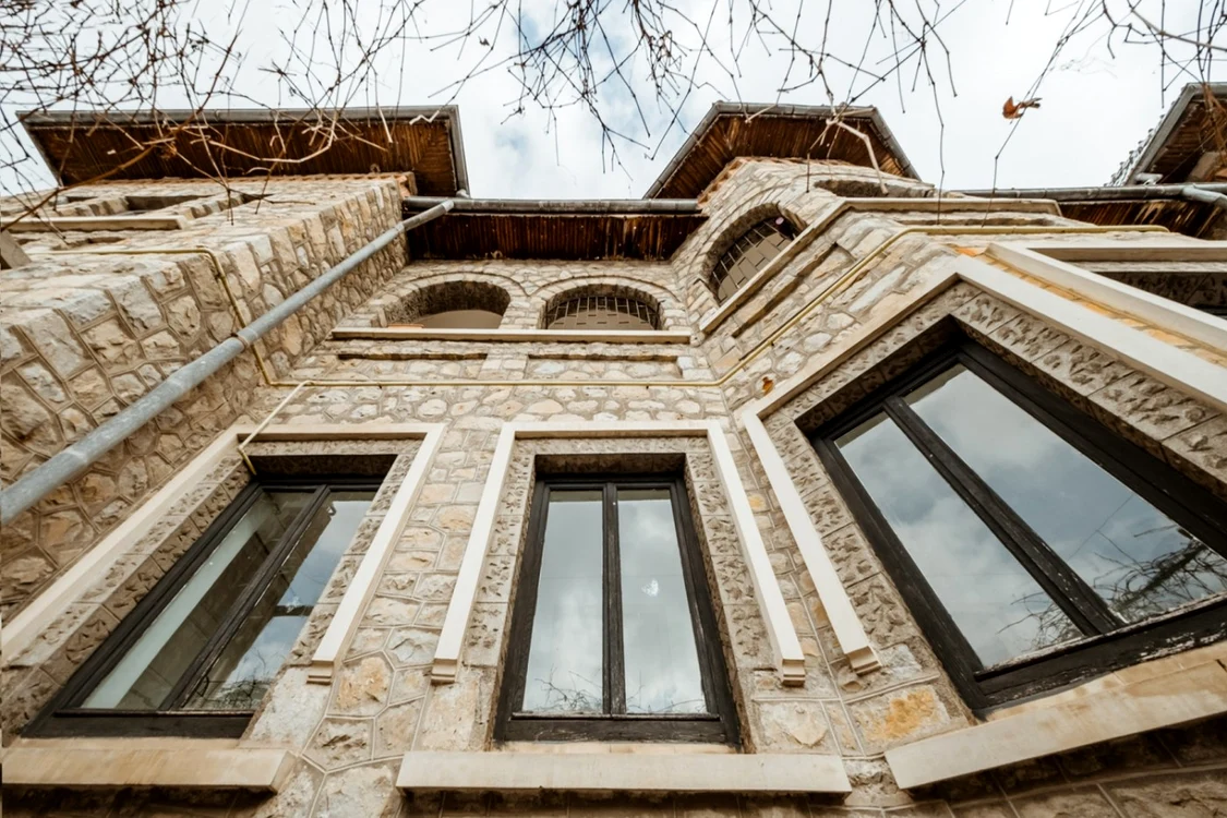 Conacul FIREŢEANU. Sursa foto: sothebysrealty.ro / Florin Pepene, fotograf