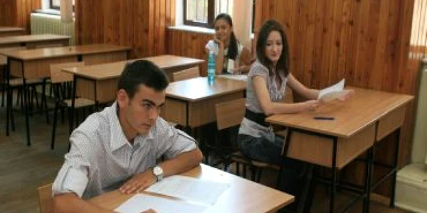 Bucureşti: Bacalaureatul întârziat mai bine de două ore, din cauza unei defecţiuni la server