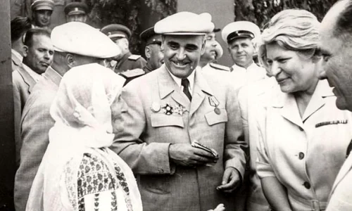 Nomenclatorul fetelor în casă   De la oamenii mareşalului la jupânesele Guvernului Groza jpeg