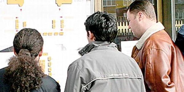 710 de români au fost concediaţi pe zi, în iunie!