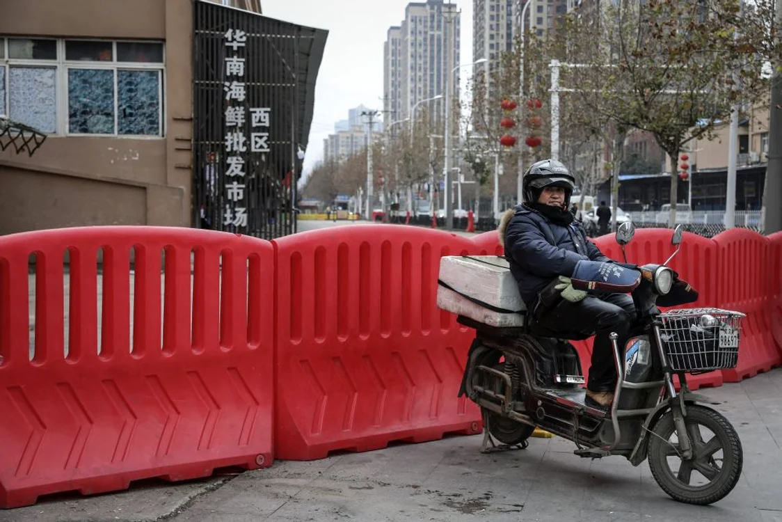 Străzile din Wuhan sunt pustii, iar orașul fantomă pare părăsit 