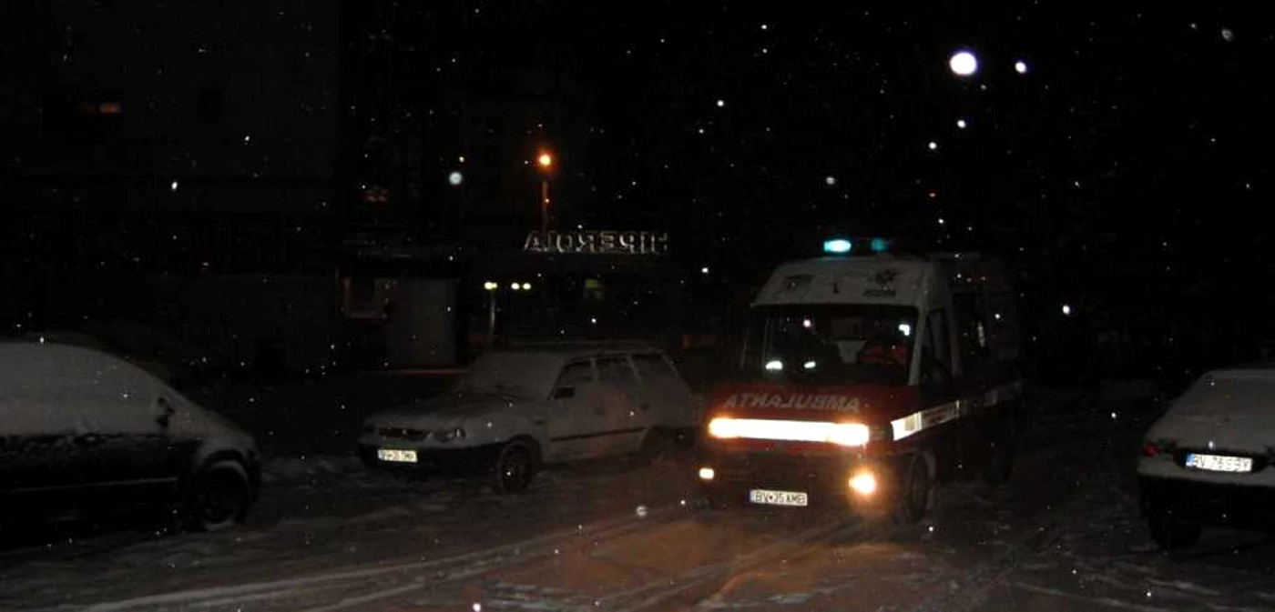 Ambulanţă blocată în judeţul Buzău