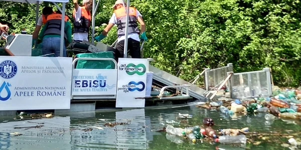 Ambarcaţiune 100% ecologică lansată la Braşov FOTO Primăria Braşov