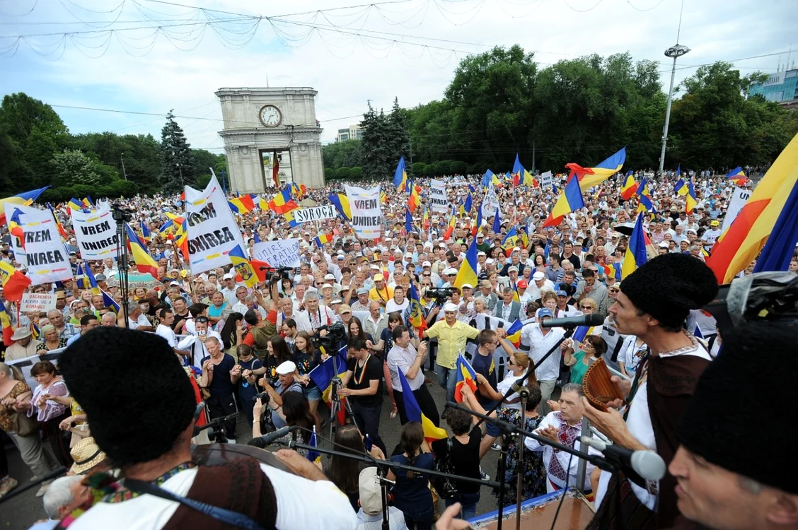 Pe 22 octombrie va avea loc în Bucureşti Marşul de susţinere a Unirii dintre România şi Republica Moldova - ediţia a 5-a.