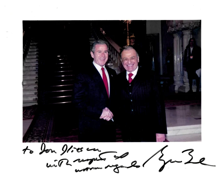 Foto 3  Ion Iliescu si George Bush jpg