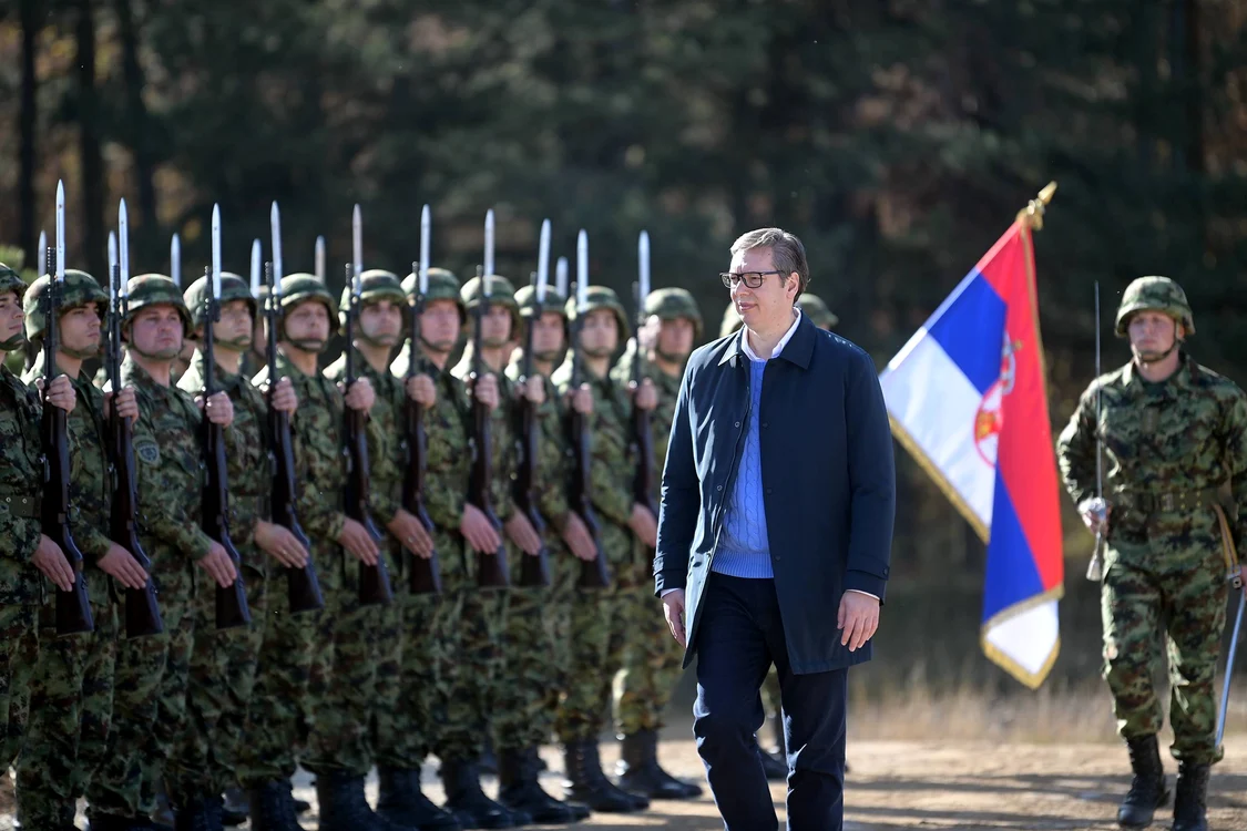 Aleksandar Vucic a reintrodus serviciul militar obligatoriu FOTO: Profimedia jpg