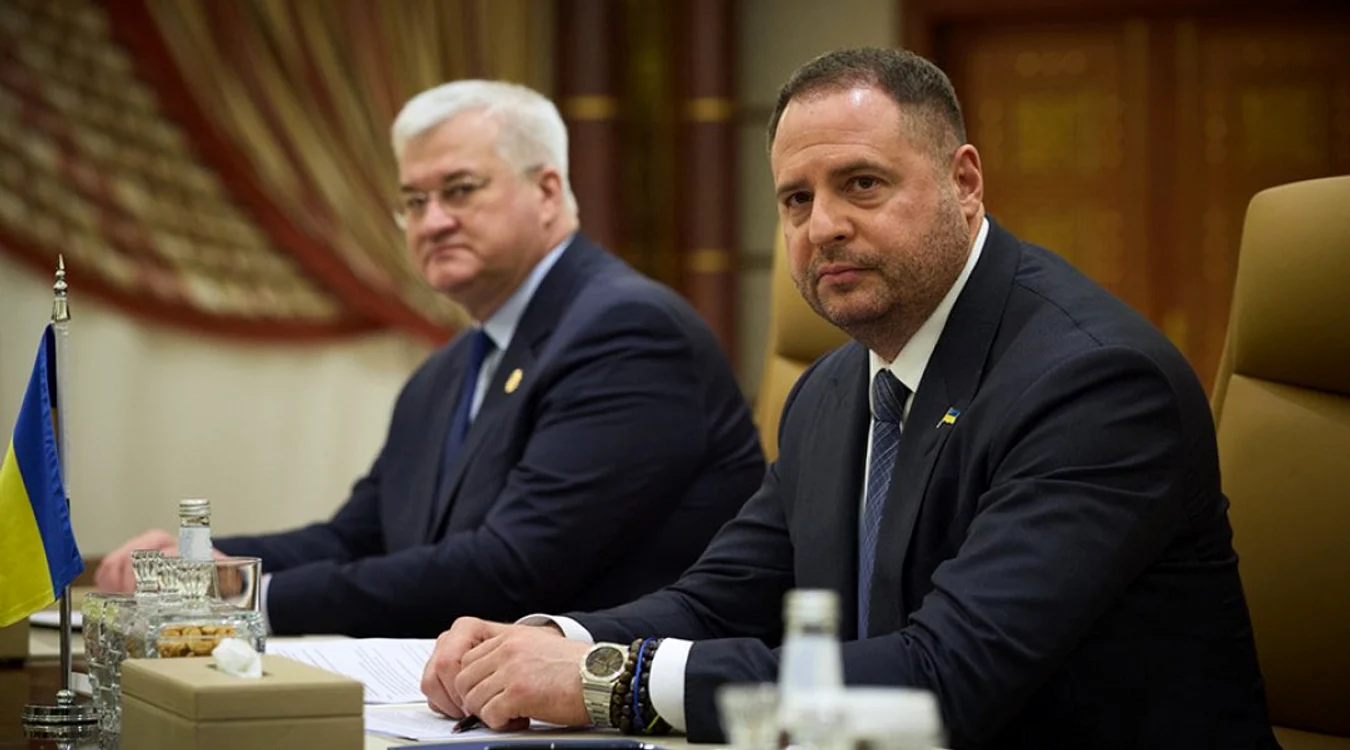 Șeful diplomatiei ucrainene Andrii Sibiha  și ministrul ucrainean al Apărării, Rustem Umerov/ FOTO:X