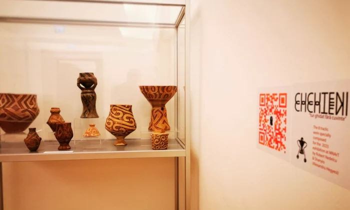 Expoziția dedicată Culturii Cucuteni beneficiază de un soundtrack – TUR GHIDAT FĂRĂ CUVINTE