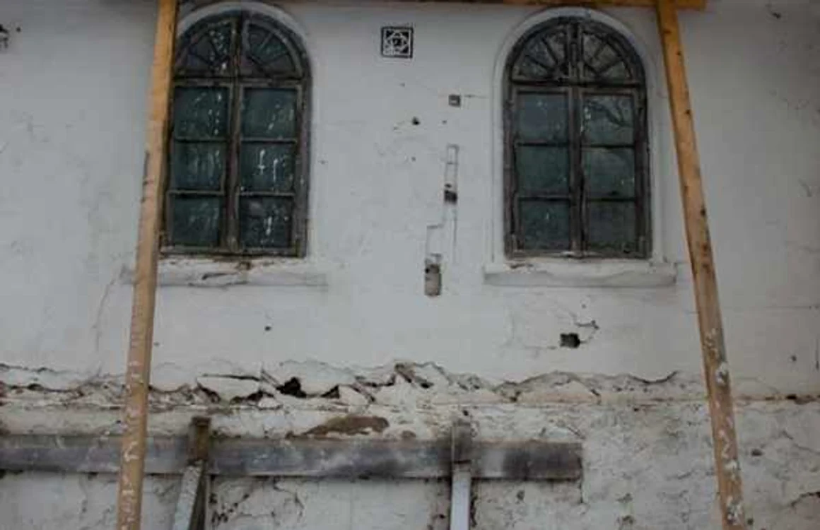rosia constructii prabusire