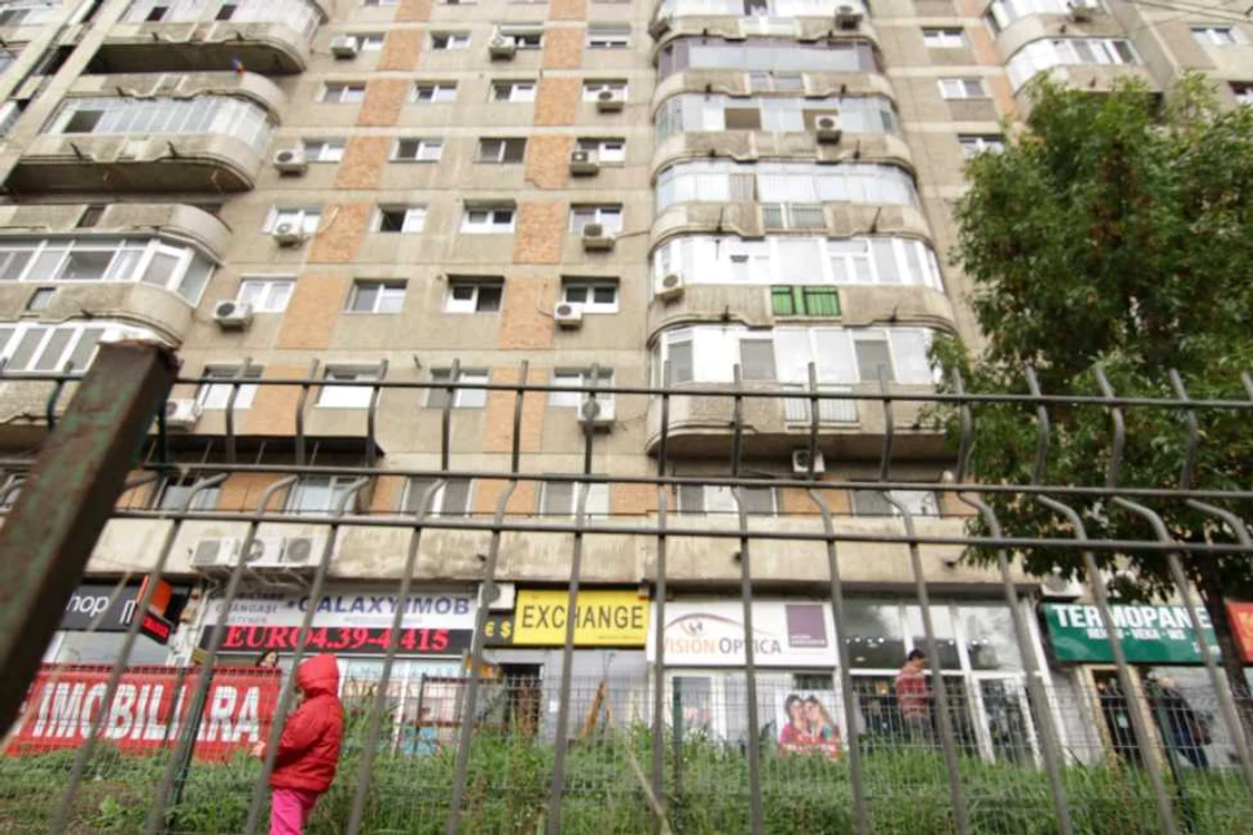 O femeia s-a sinucis în Capitală