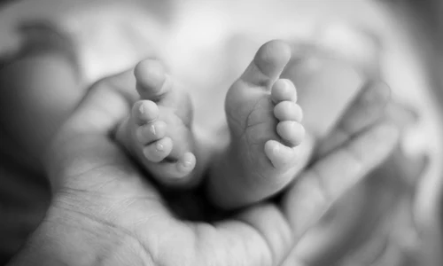 Bebeluș foto pixabay