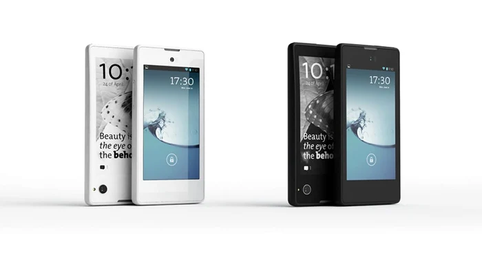 YotaPhone dispune de două ecrane