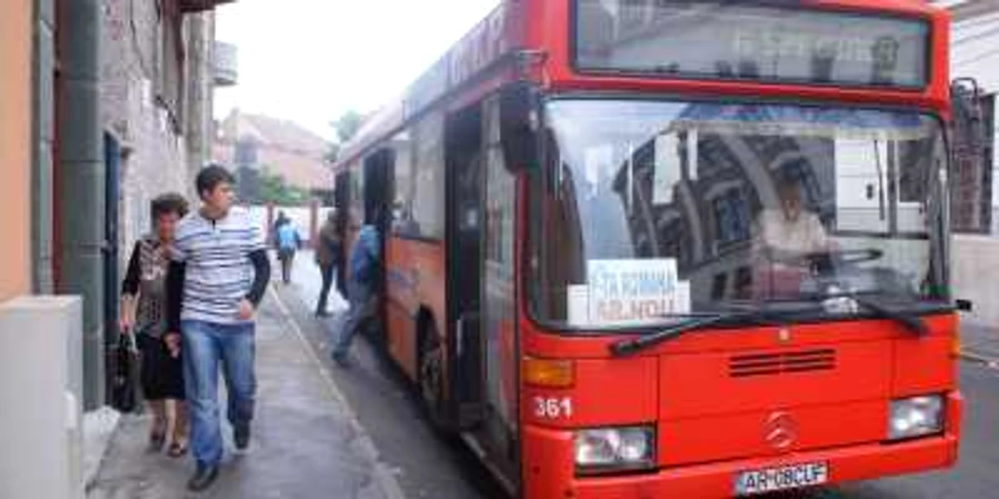 Zece autobuze urmează să fie achiziționate de către CJ