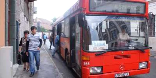 Zece autobuze urmează să fie achiziționate de către CJ