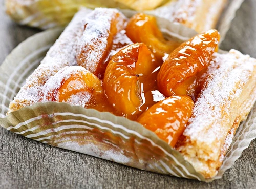 strudel cu piersici jpeg