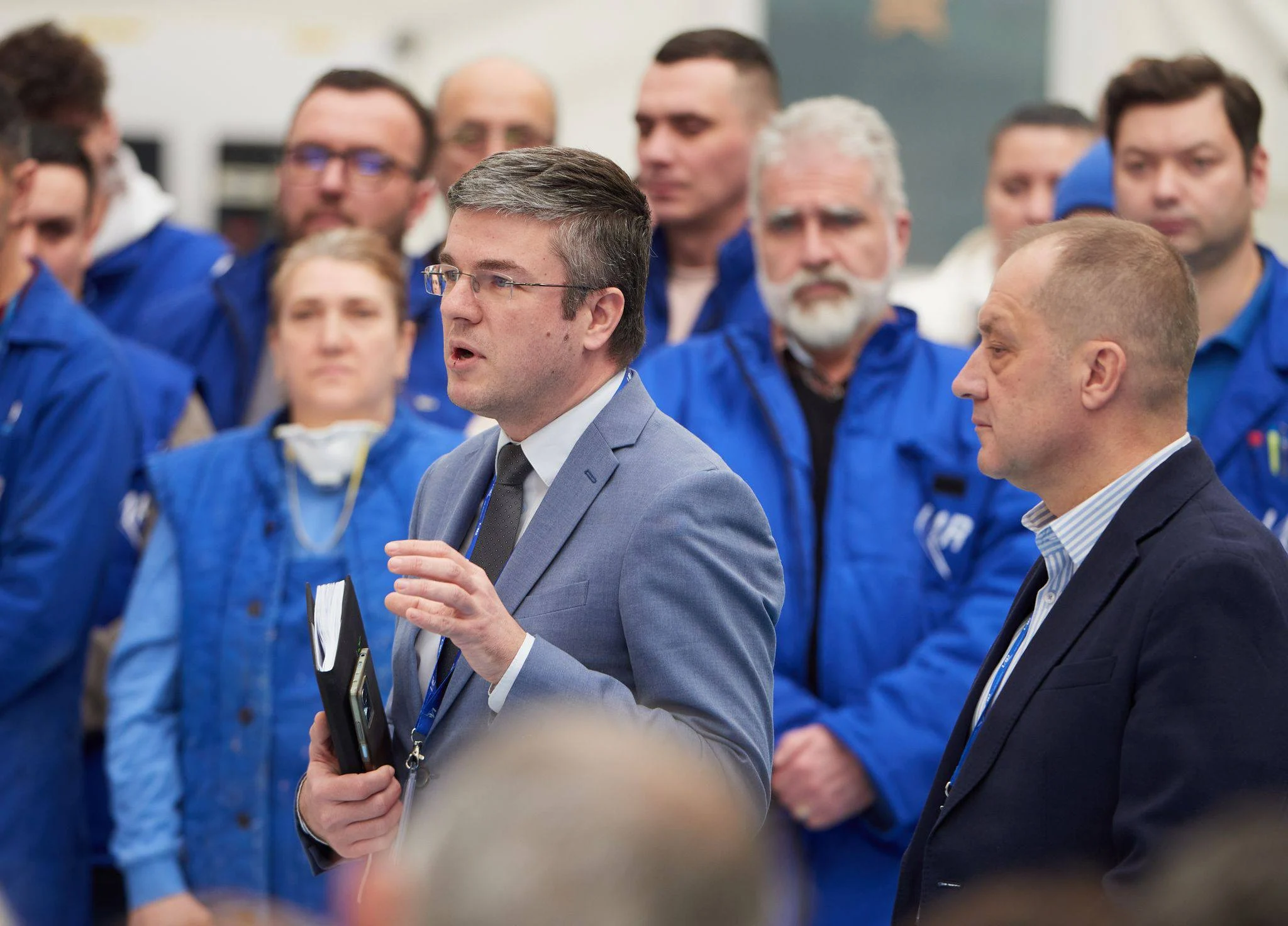 Ministrul Economiei, după vizita la mai multe fabrici din Brașov: „Exemple de colaborare funcțională între companii de stat și companii private”