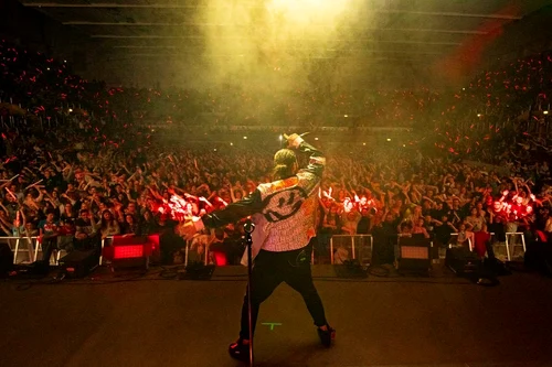 3 concert smiley jpg jpeg