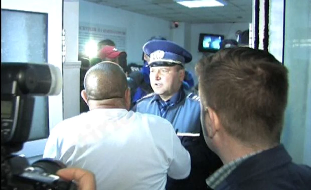 
    Scandalul de la Spitalul Judeţean Buzău a fost aplanat după o oră.  