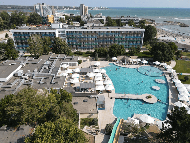 Complexul Cleopatra 4* și alte 6 hoteluri de pe litoral, oferite spre închiriere