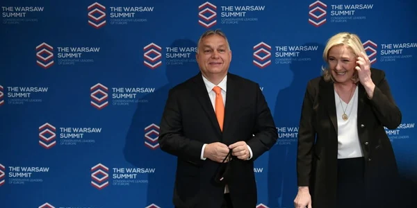 Viktor Orban si Marine le Pen FOTO EPA-EFE