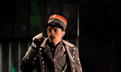 „Teatrul este o sticluţă cu parfum” interviu cu actorul Cristian GROSU jpeg