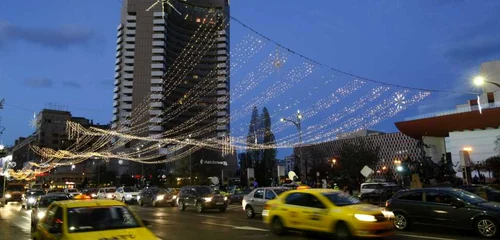 Luminile de sărbători s-au aprins în Bucureşti foto David Muntean