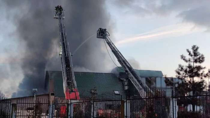 incendiu al fabrica de mezeluri spak