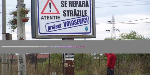 Cei care ajung în Ploieşti sunt informaţi prin reclame despre faptul că primarul „face legea“ în oraş