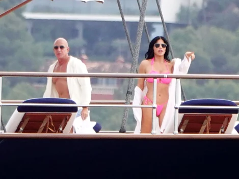 Jeff Bezos și Lauren Sanchez se răsfață la soare în Mallorca, Profimedia