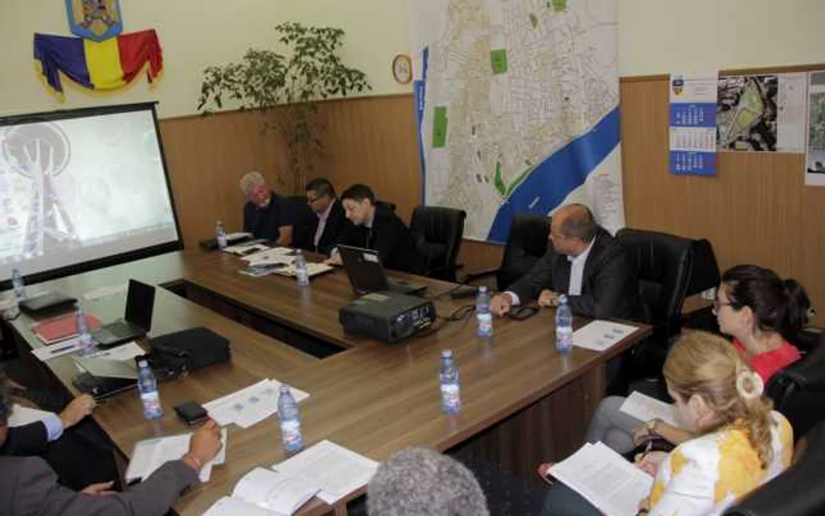 Imagine de la întâlnirea de la Primăria Galaţi FOTO PMG