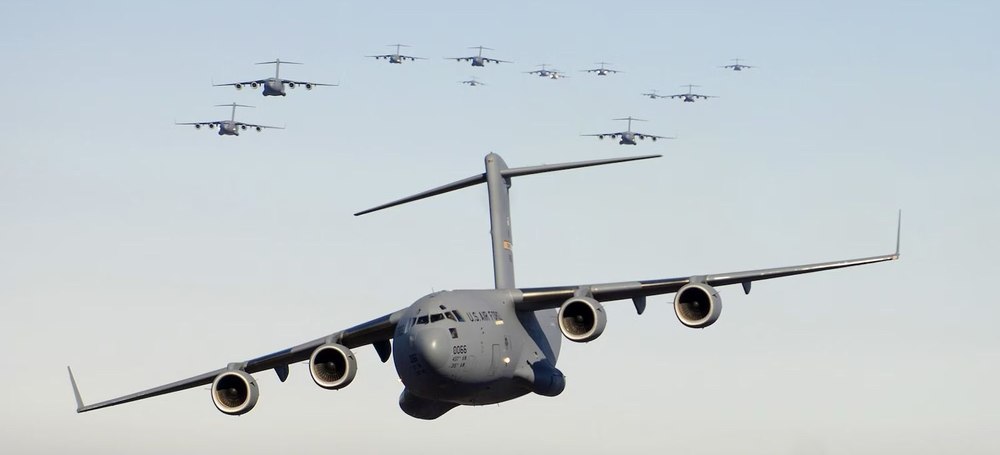 Zeci de avioane militare americane C-17, trimise spre Orientul Mijlociu. Tensiunile s-au accentuat și în Strâmtoarea Hormuz