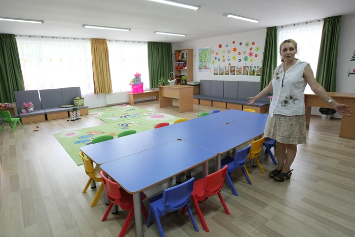 Nicoleta Slavu, directoarea de la ”Albinuțele”, îi așteaptă pe copii din 18 iulie