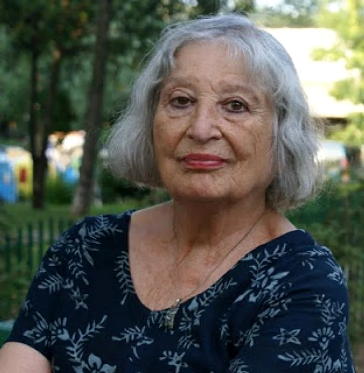 „Nu există călătorii decît cu trenul“   interviu cu scriitoarea Nora IUGA jpeg