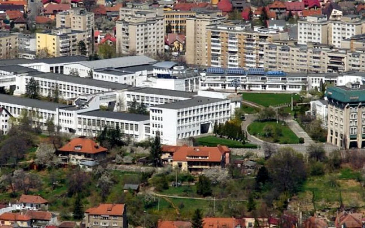 Universitatea Transilvania atrage studenţi din toată ţara. FOTOArhivă.
