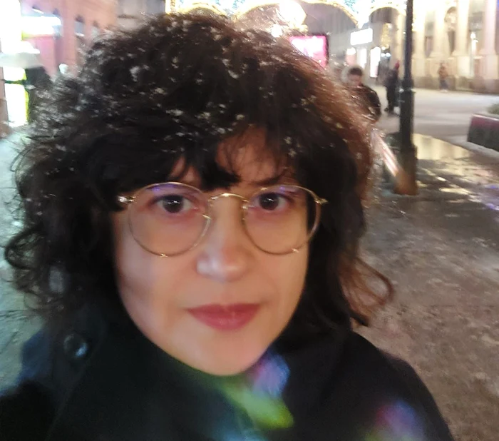 Ștefania a fost dusă la secție de poliția Serbia FOTO: FB
