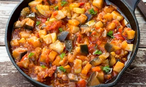 tocanita rapida cu legume de vara jpeg