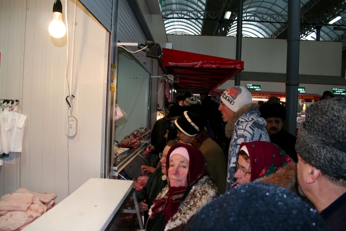 Peste sută de comercianţi de carne şi produse din carne au fost verificaţi de DSV 