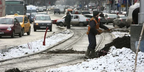 Lucrările de refacere a infrastructurii rutiere cu bani europeni sunt în impas