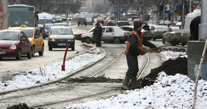 Lucrările de refacere a infrastructurii rutiere cu bani europeni sunt în impas