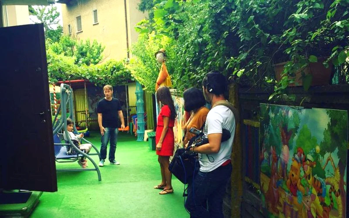 Ioana Ginghină joacă într-un episod din "lecţii de viaţă" de la Pro Tv